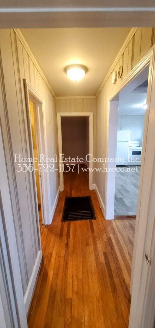 Building Photo - 2418 Newark St