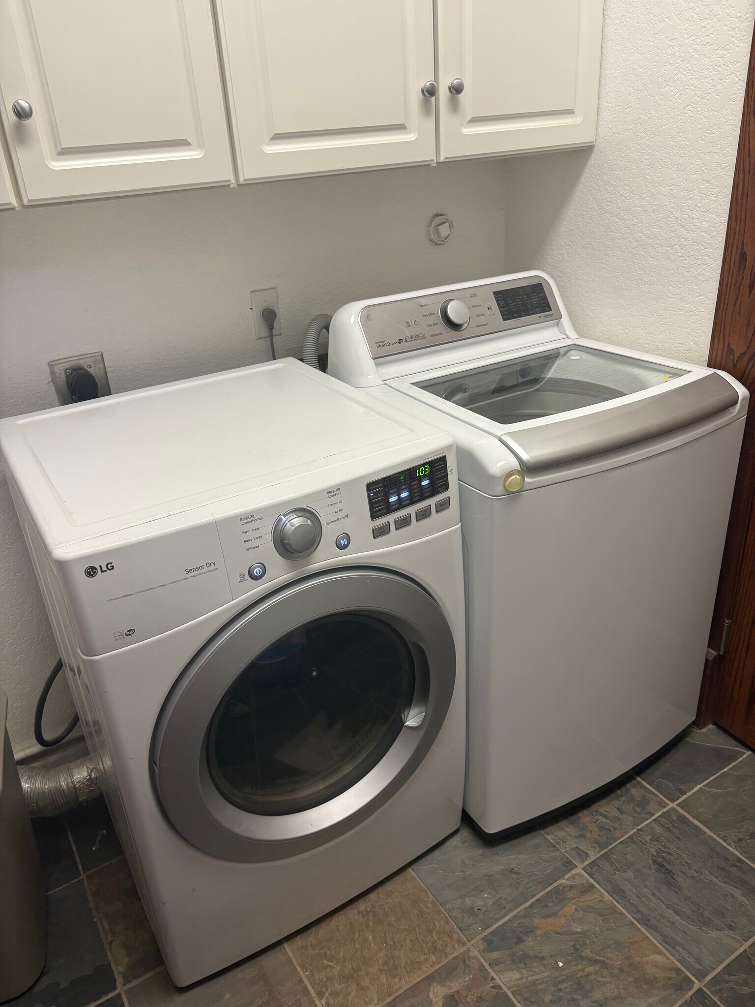 Building Photo - 220 Alamosa Ave