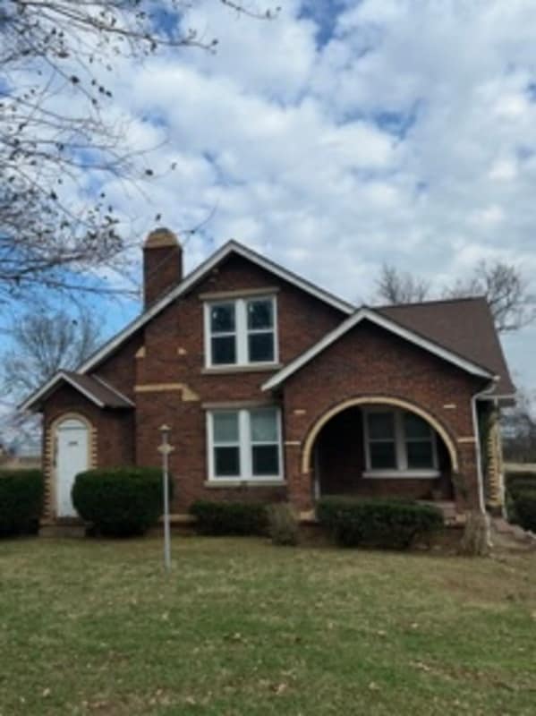 Building Photo - 406 North Main St