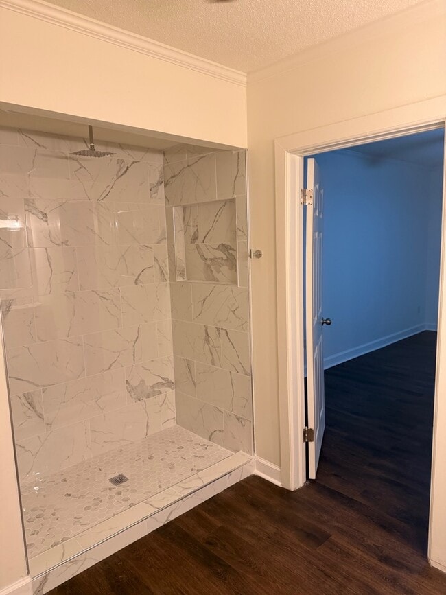 Building Photo - 1213 N 32nd Ave