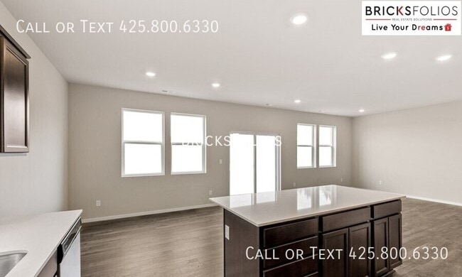 Building Photo - 1217 SW Pendleton Way