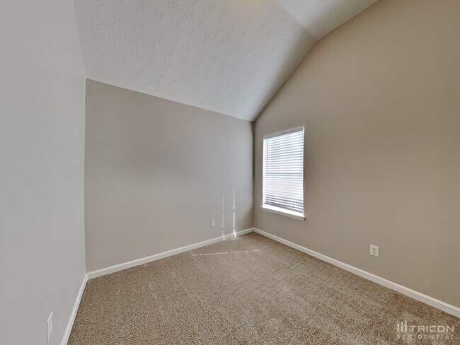 Building Photo - 315 Hazelhurst Dr