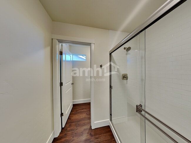 Building Photo - 4113 Keklik Ave