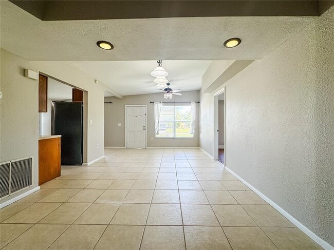 Building Photo - 8184 Rose Terrace