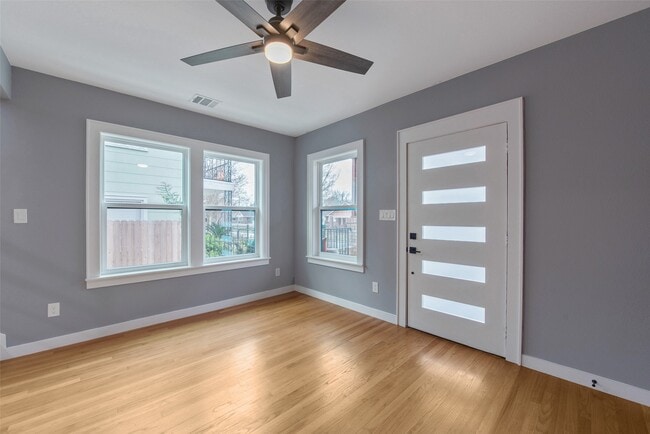 Building Photo - 1459 Munger St