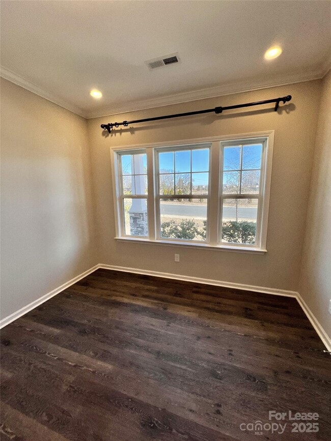 Building Photo - 1006 Creeks Landing Dr