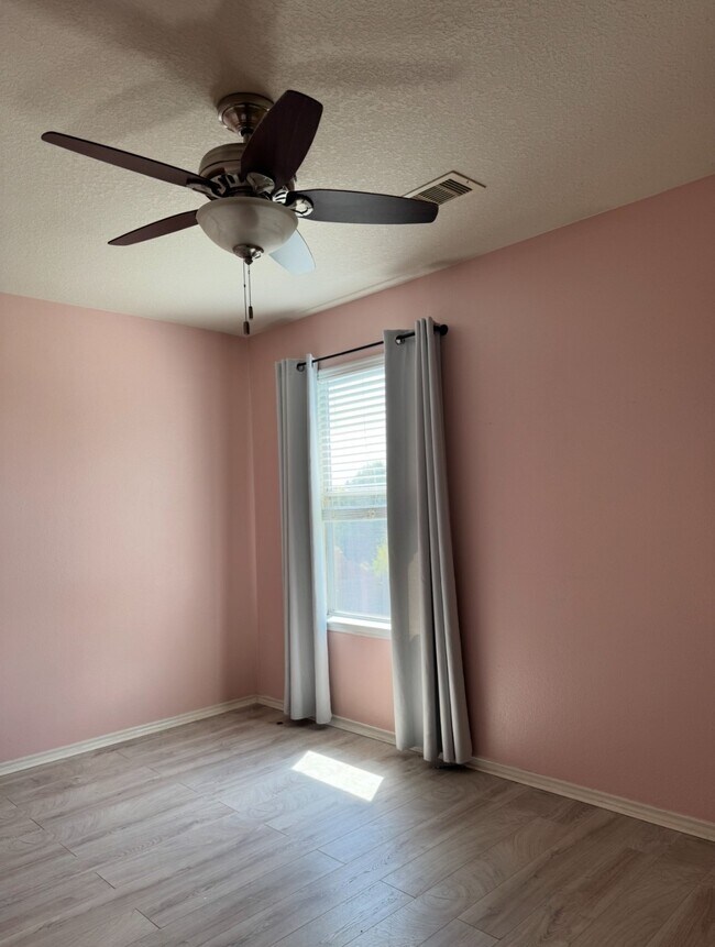 Building Photo - 25311 Mallard Bay Ln
