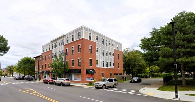 Building Photo - 1008 Tremont St