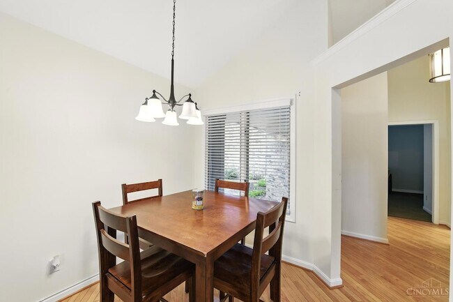 Building Photo - 5 Waterview Ct