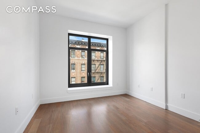 Building Photo - 17 Convent Ave