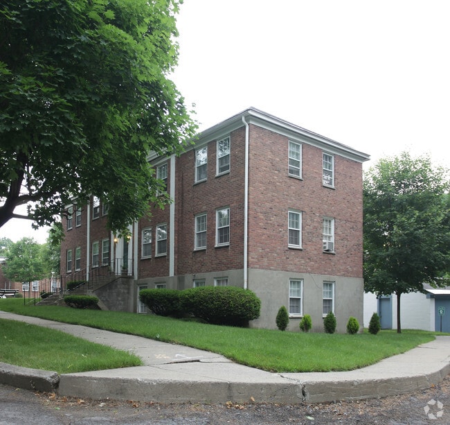 Colonial Gardens Apartments 13 Hartford Ave Glens Falls NY 12801 Apartment Finder