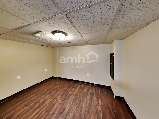 Building Photo - 291 Harland Drive