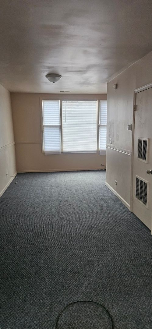Building Photo - Charming 3BR House in Chicago