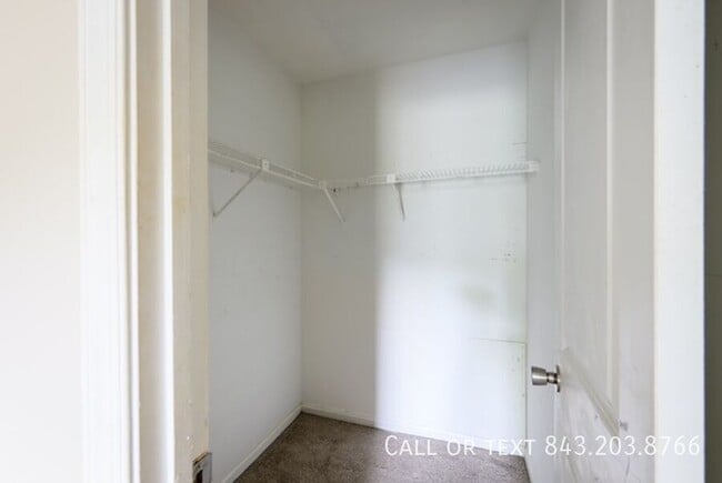 Building Photo - 11 Rudwick Cir