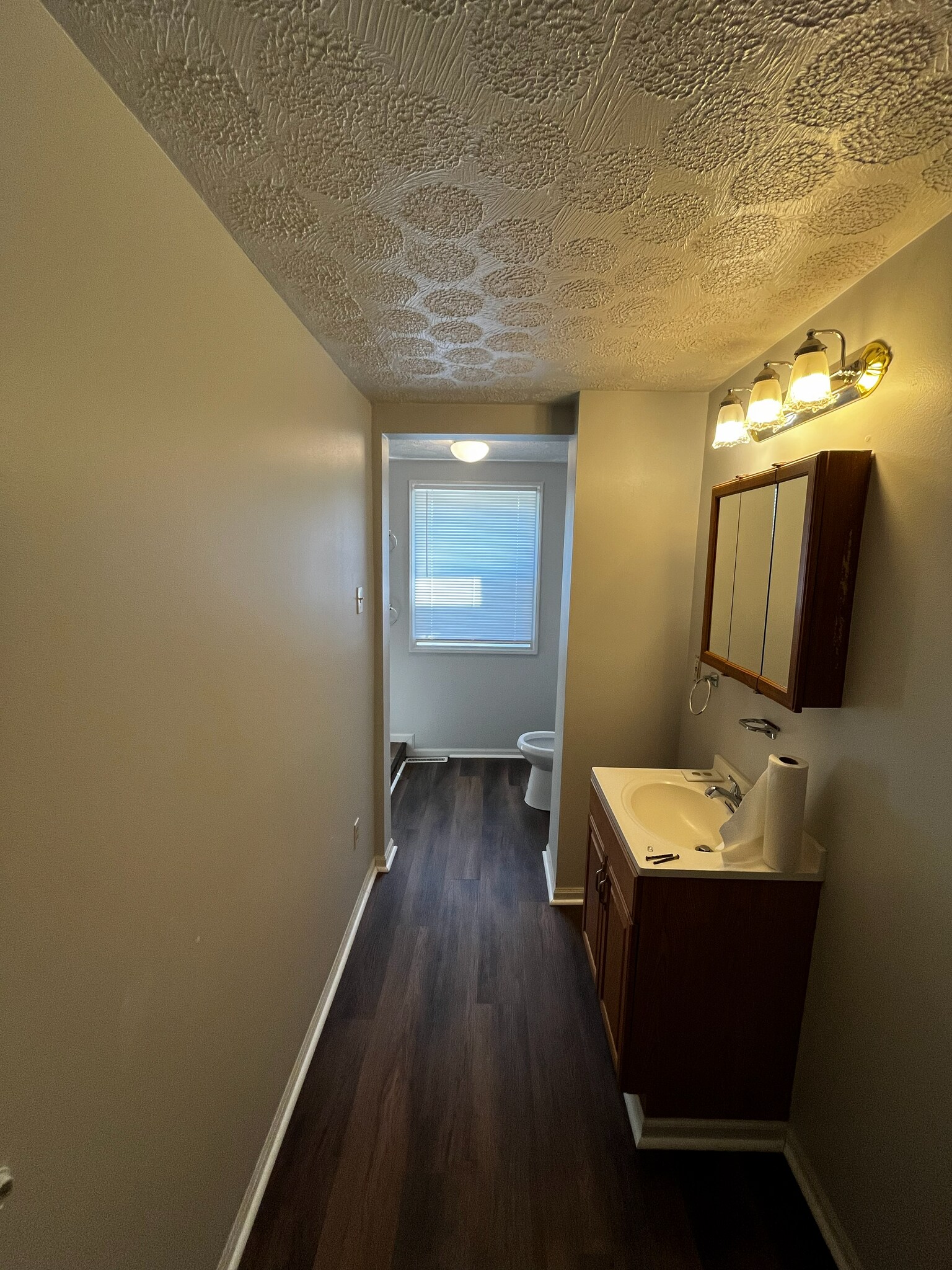 Bathroom - 3231 Scranton Rd
