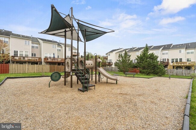 Building Photo - 1208 Cambria Terrace NE