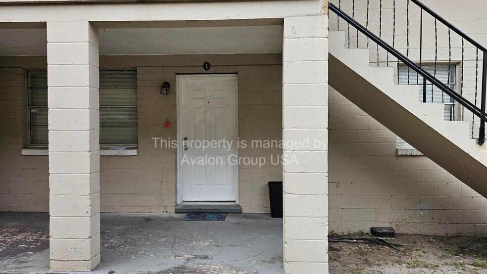 Building Photo - 1824 W 14th St