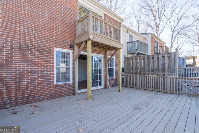 Building Photo - 384 Arrowhead Trail NE