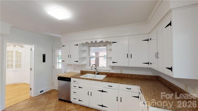 Building Photo - 1426 Bevis Dr