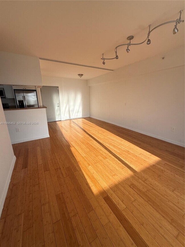 Building Photo - 36 NW 6th Ave