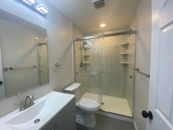 Building Photo - 2225 Mulberry Ct