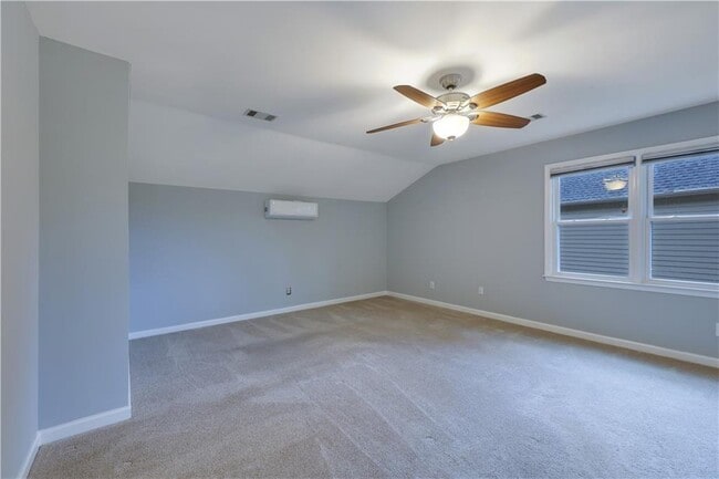 Building Photo - 4825 Chesterfield Ct