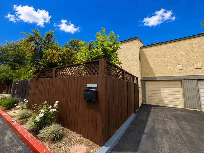 Building Photo - 7313 Unicorn Cir