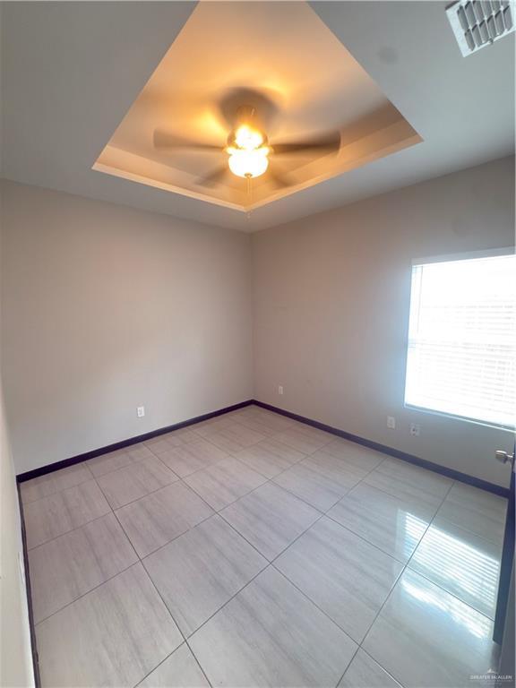 Building Photo - 11 E la Cantera Ave