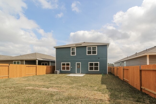 Building Photo - 27008 Leonardo Dr