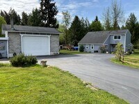 Building Photo - Beautiful 2 Story, Updated Home on Large Lot with 27x27 Shop! Military Welcome!