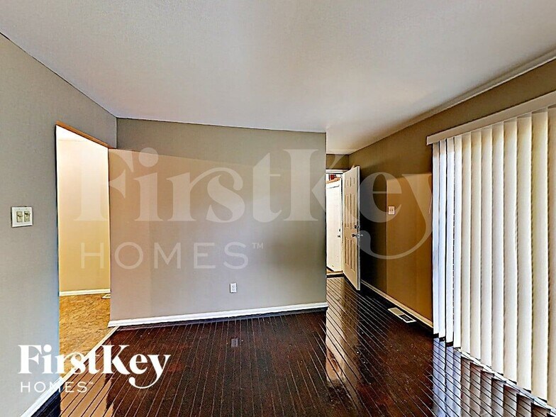 Building Photo - 5353 Branridge Rd