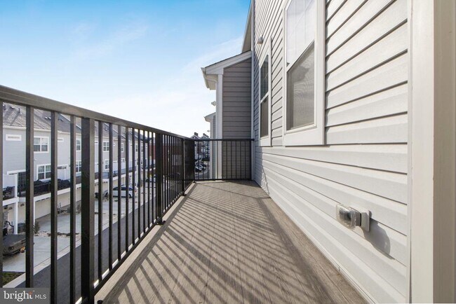 Building Photo - 7960 -B Potter Pl