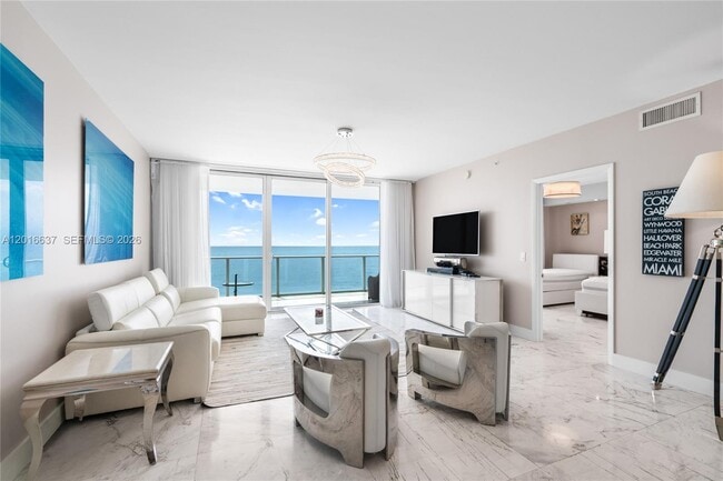 Building Photo - 3951 S Ocean Dr