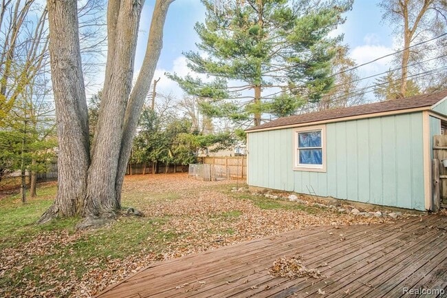 Building Photo - 144 Woodward Ave