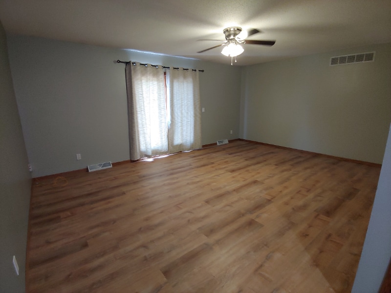 Building Photo - 3520 Sunny Hill Dr