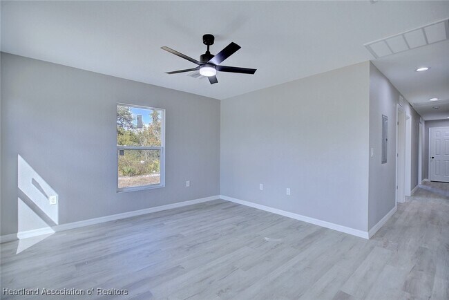 Building Photo - 275 Cumquat Rd NW