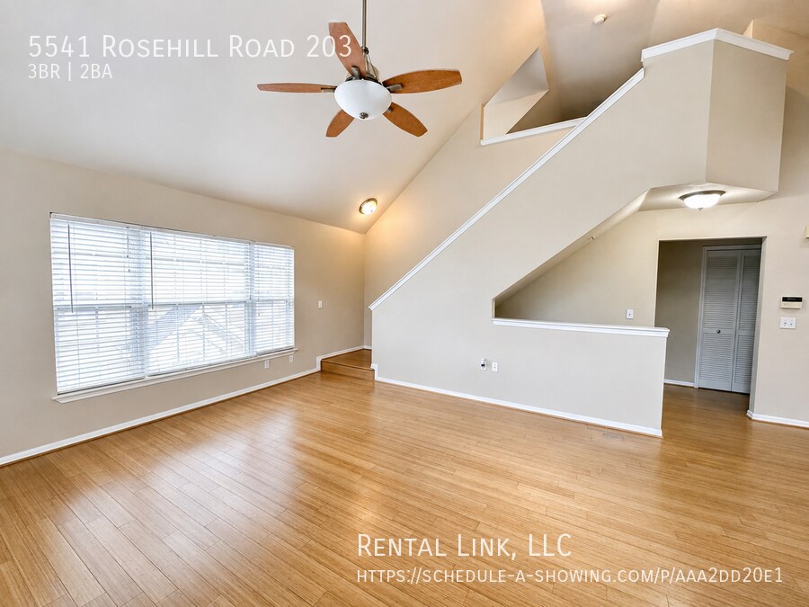 Building Photo - 5541 Rosehill Rd