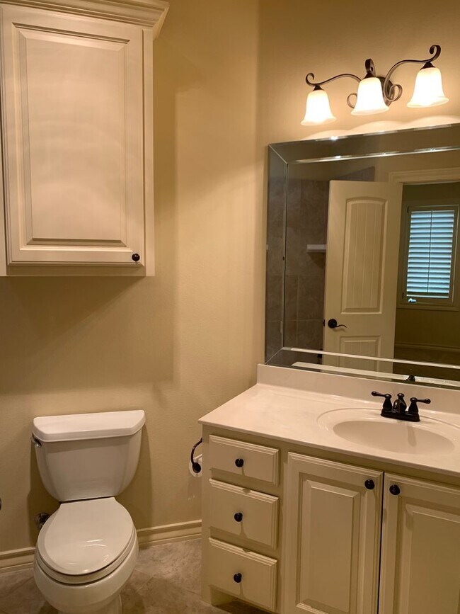 Building Photo - Luxury Garden Home In Tanglewood Terrace!!