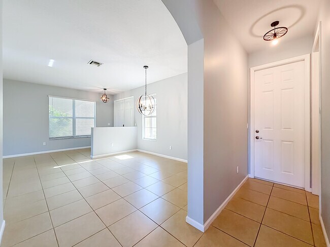 Building Photo - 57 Atwell Dr