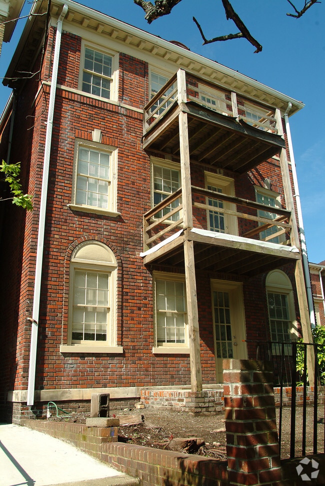 Building Photo - Hampton Park Apartments