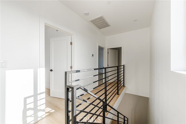 Building Photo - 13461 Beach Ave