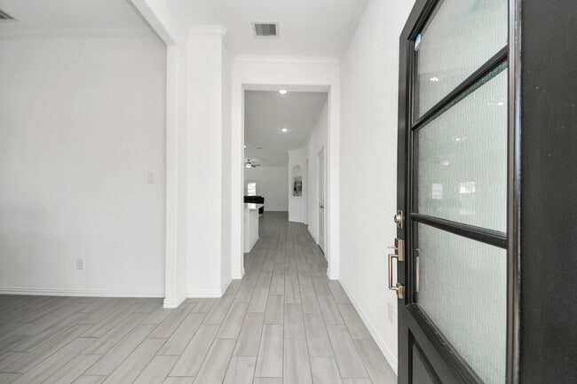 Building Photo - 1311 Stuart Run Dr