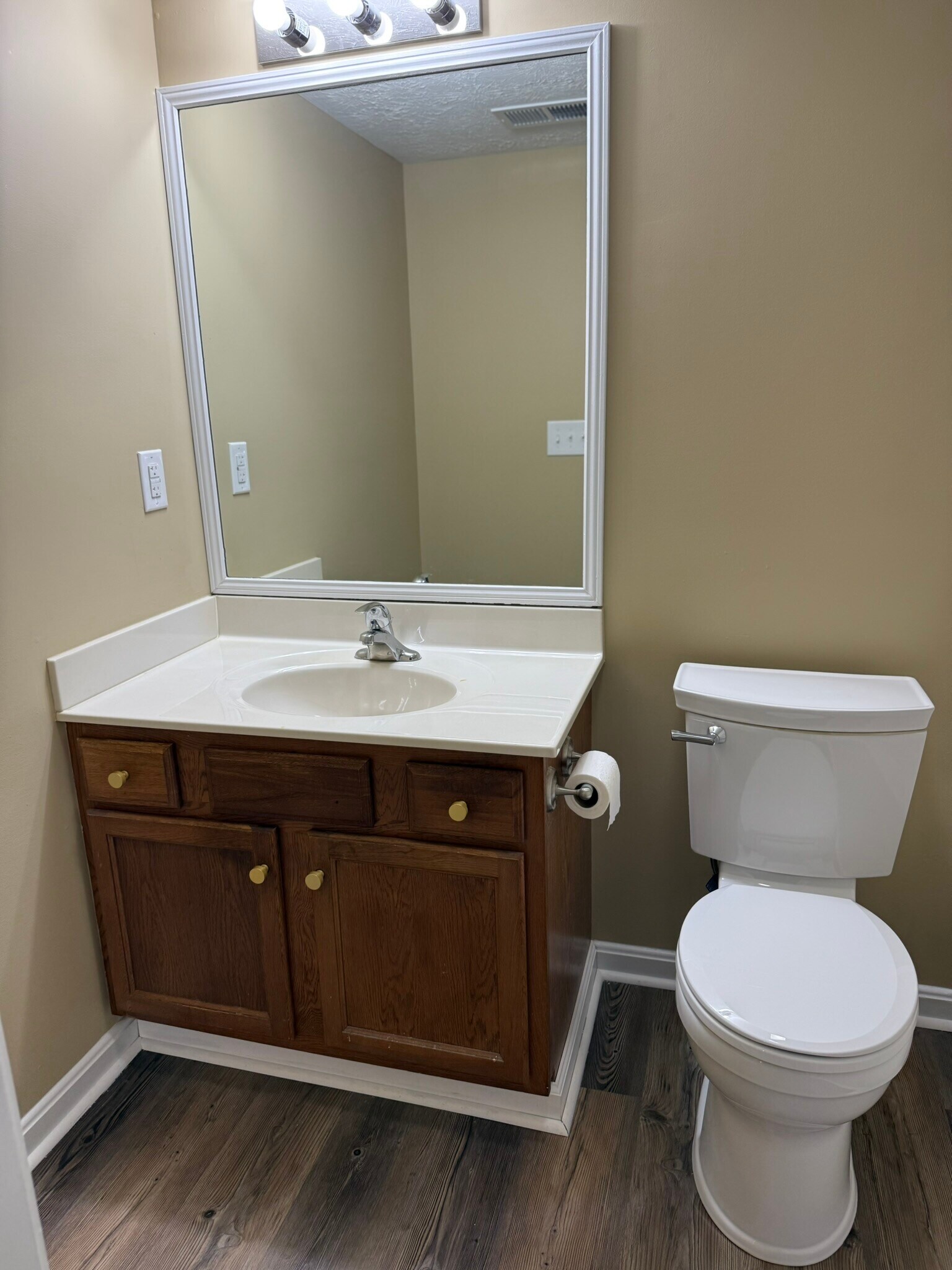 Building Photo - 106 Aiden Ct