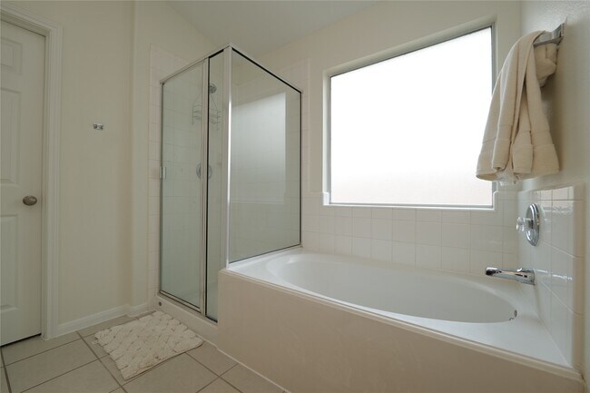 Building Photo - 1203 Lavender Shade Ct