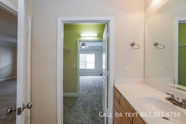 Building Photo - 1116 Basildon Rd