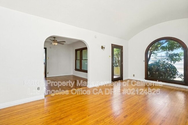 Building Photo - 2256 Maine Ave