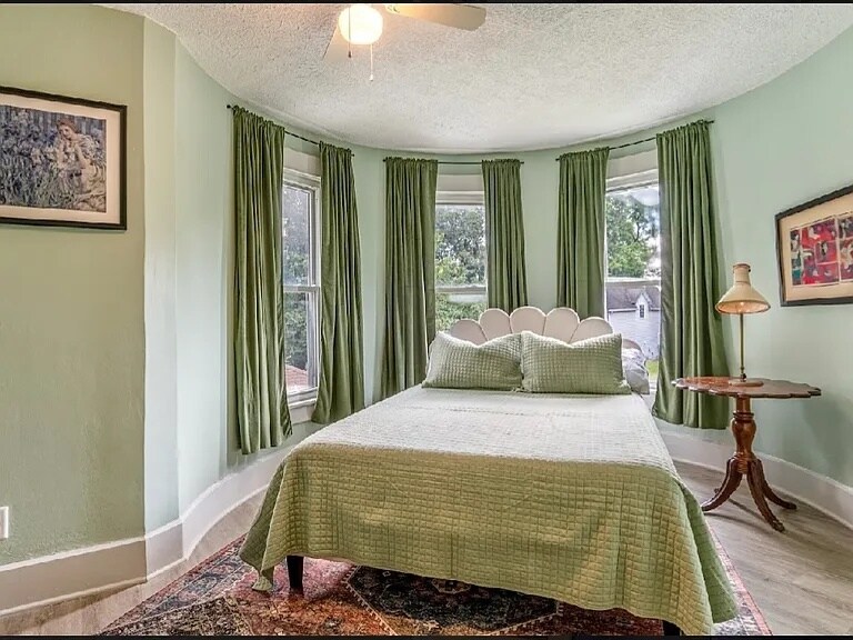 Building Photo - 2927 Boulevard Pl