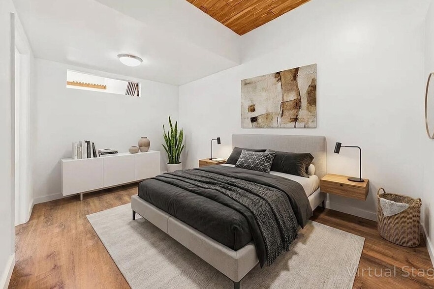 Building Photo - 307 W 121st St