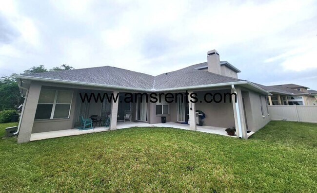 Building Photo - 13157 Paloma Dr