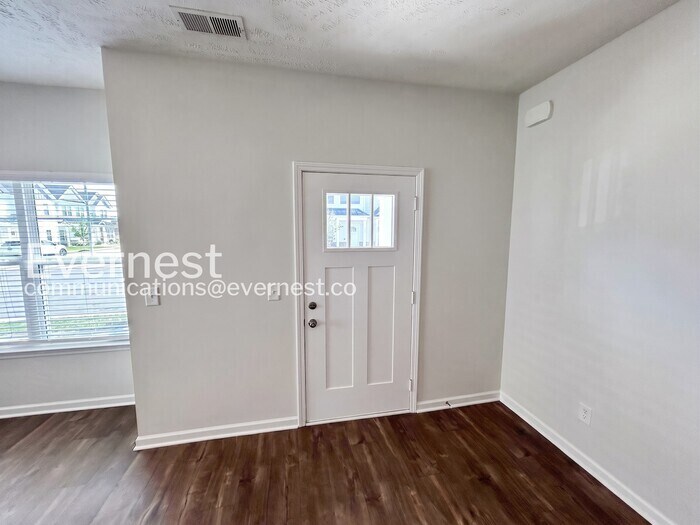 Building Photo - 212 Ansley Wy